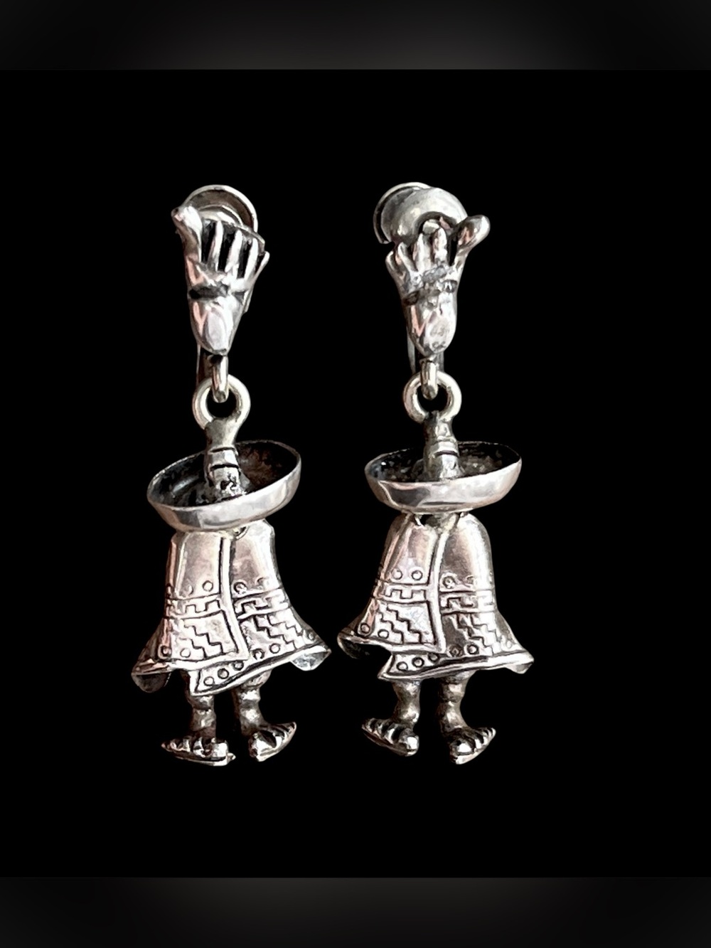 Vintage 925 Sterling Silver Mexican Sombrero and Poncho Figure Dangle Earrings